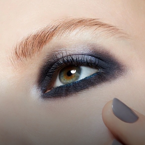 MAC Matte Eye Shadow Greystone - Picture 15 of 16